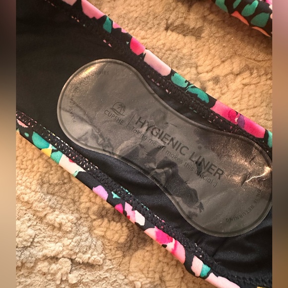 CUPSHE Floral Romance Sweetheart One-Piece NWT - Picture 14 of 15